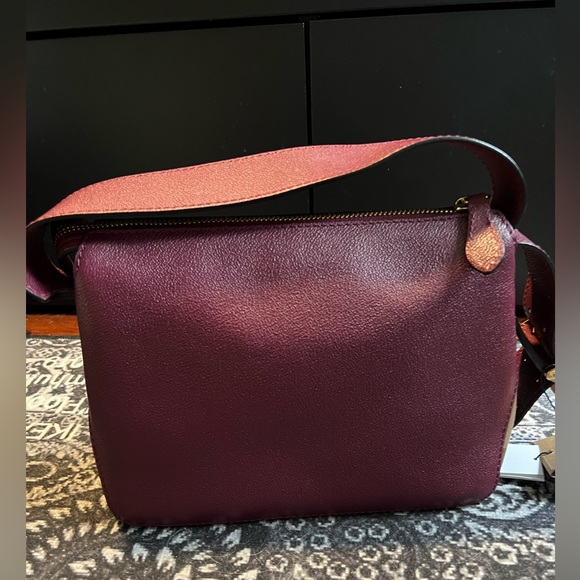 Burberry Helmsley - Picture 3 of 5